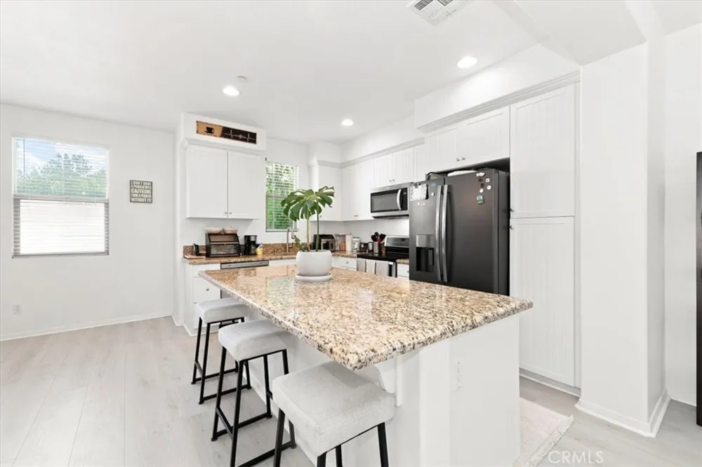 1866 Orizaba Signal Hill, CA 90755