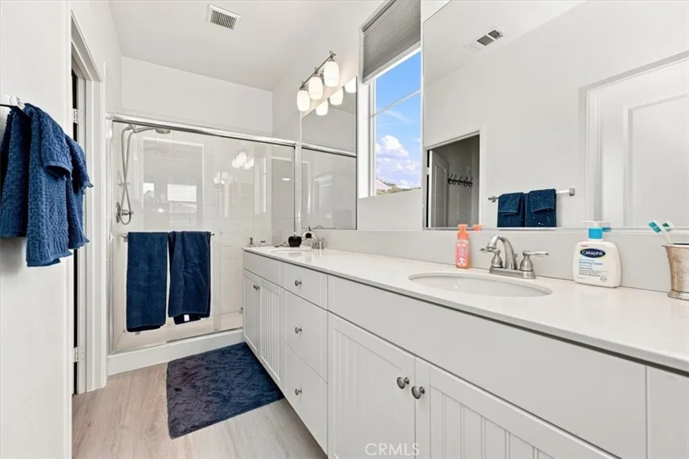 1866 Orizaba Signal Hill, CA 90755