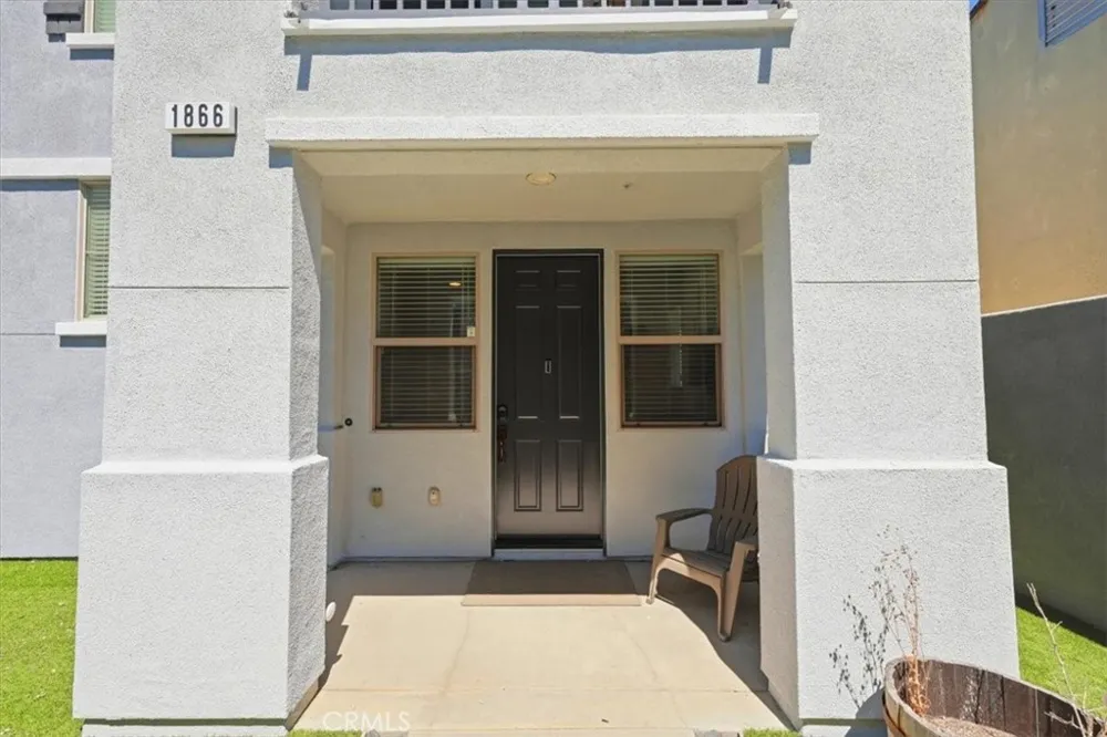 1866 Orizaba Signal Hill, CA 90755