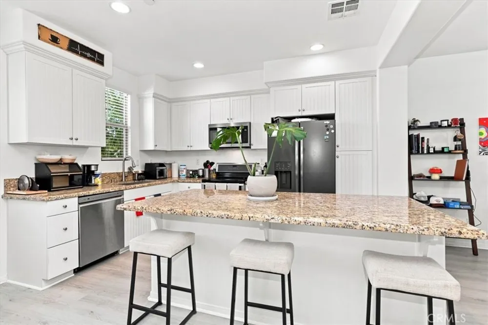 1866 Orizaba Signal Hill, CA 90755