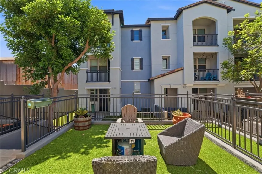 1866 Orizaba Signal Hill, CA 90755