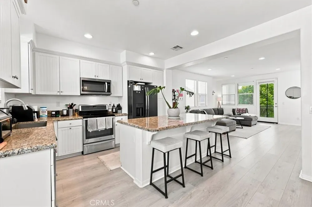 1866 Orizaba Signal Hill, CA 90755