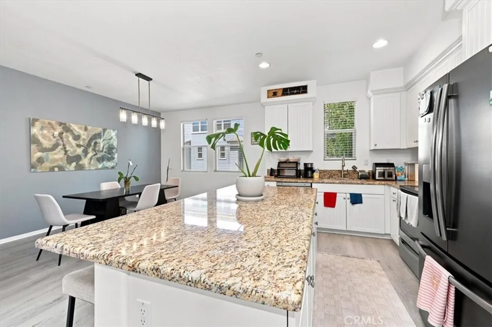 1866 Orizaba Signal Hill, CA 90755