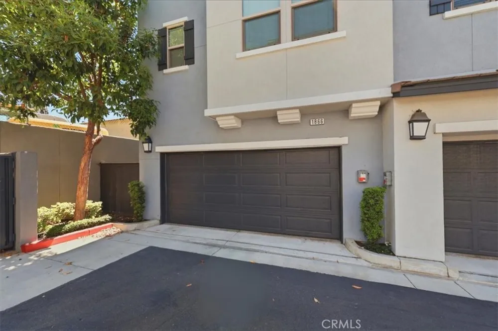 1866 Orizaba Signal Hill, CA 90755