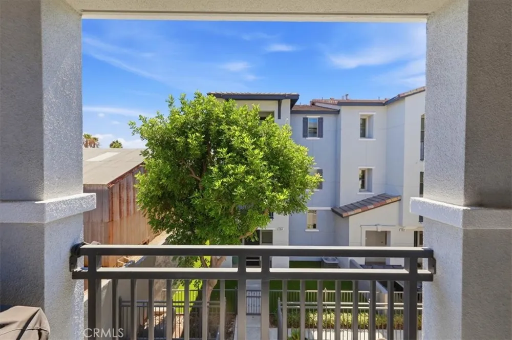 1866 Orizaba Signal Hill, CA 90755