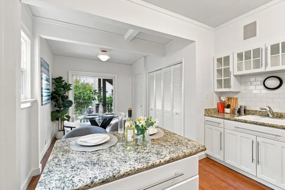 256 Presidio Avenue #1 San Francisco, CA 94115