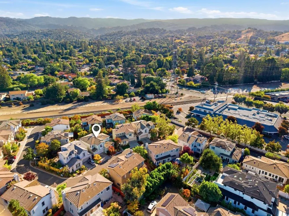 18029 Harvest Lane Saratoga, CA 95070