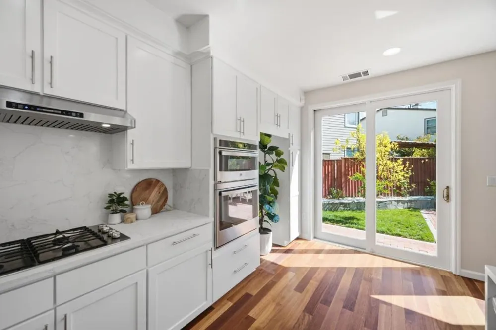 18029 Harvest Lane Saratoga, CA 95070