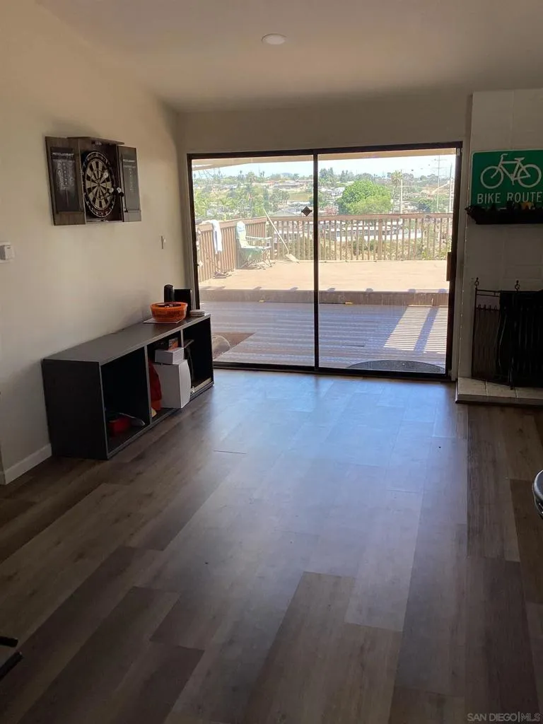 2191 Cardinal Drive San Diego, CA 92123