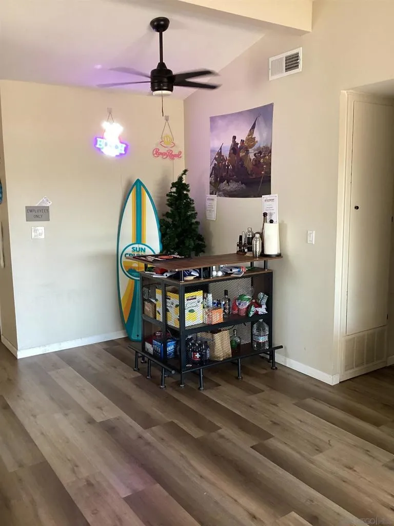 2191 Cardinal Drive San Diego, CA 92123