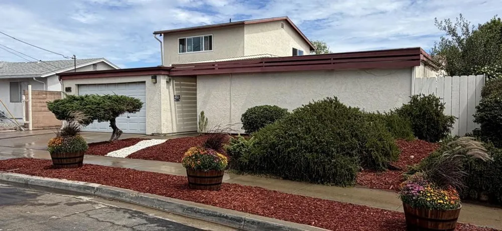 2191 Cardinal Drive San Diego, CA 92123