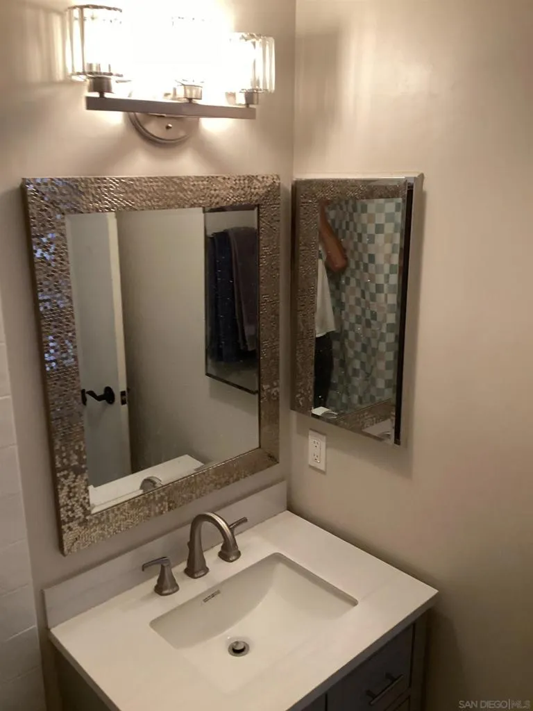 2191 Cardinal Drive San Diego, CA 92123