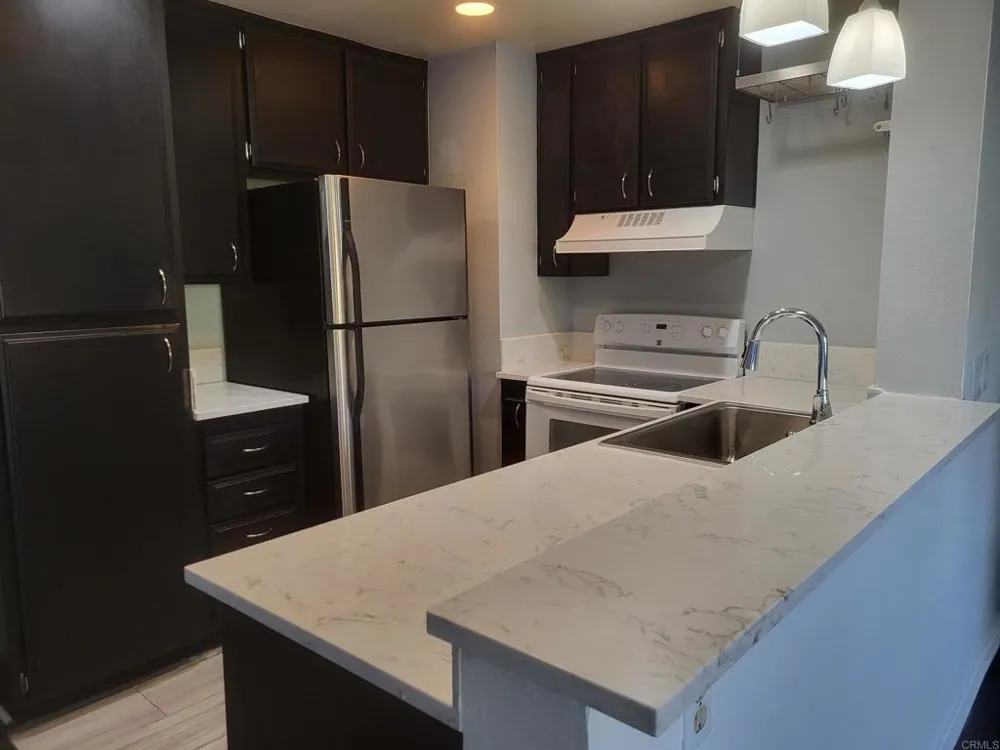 10350 Caminito Cuervo #111 San Diego, CA 92108