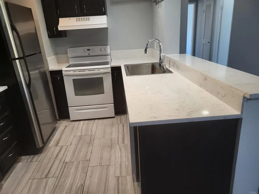 10350 Caminito Cuervo #111 San Diego, CA 92108