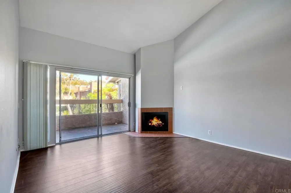 10350 Caminito Cuervo #111 San Diego, CA 92108