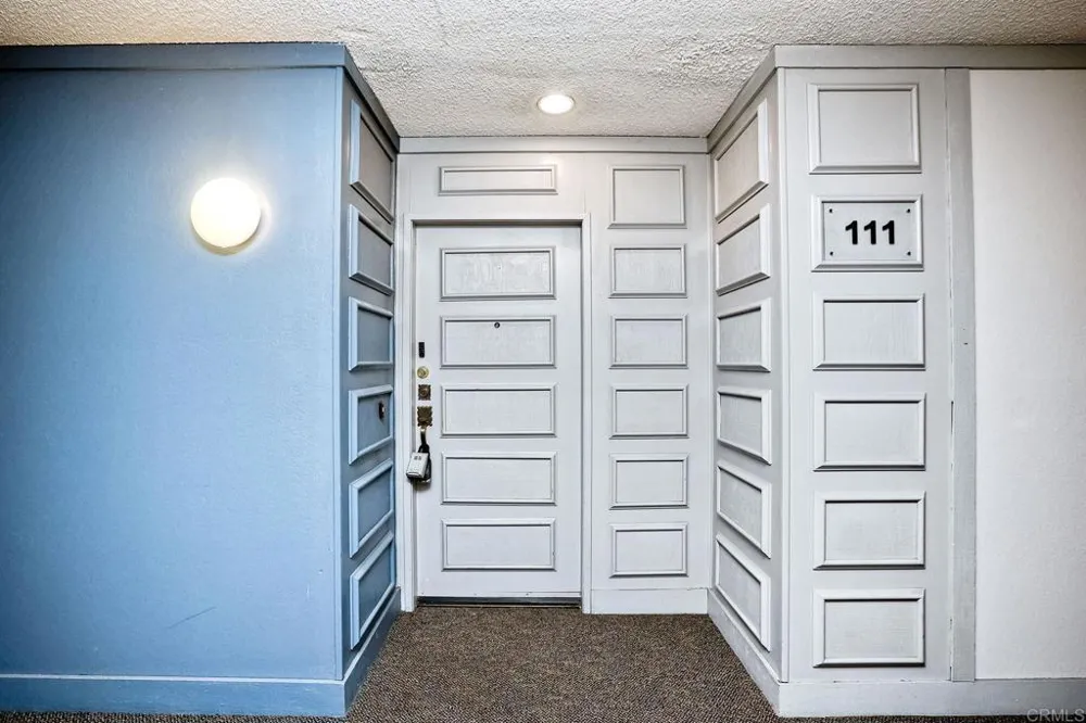 10350 Caminito Cuervo #111 San Diego, CA 92108