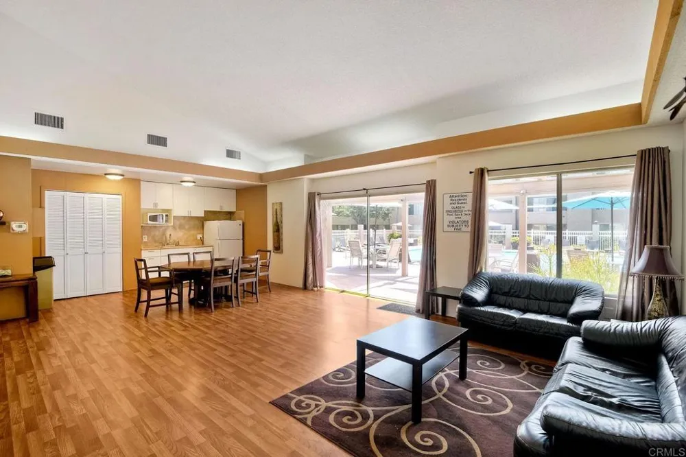10350 Caminito Cuervo #111 San Diego, CA 92108