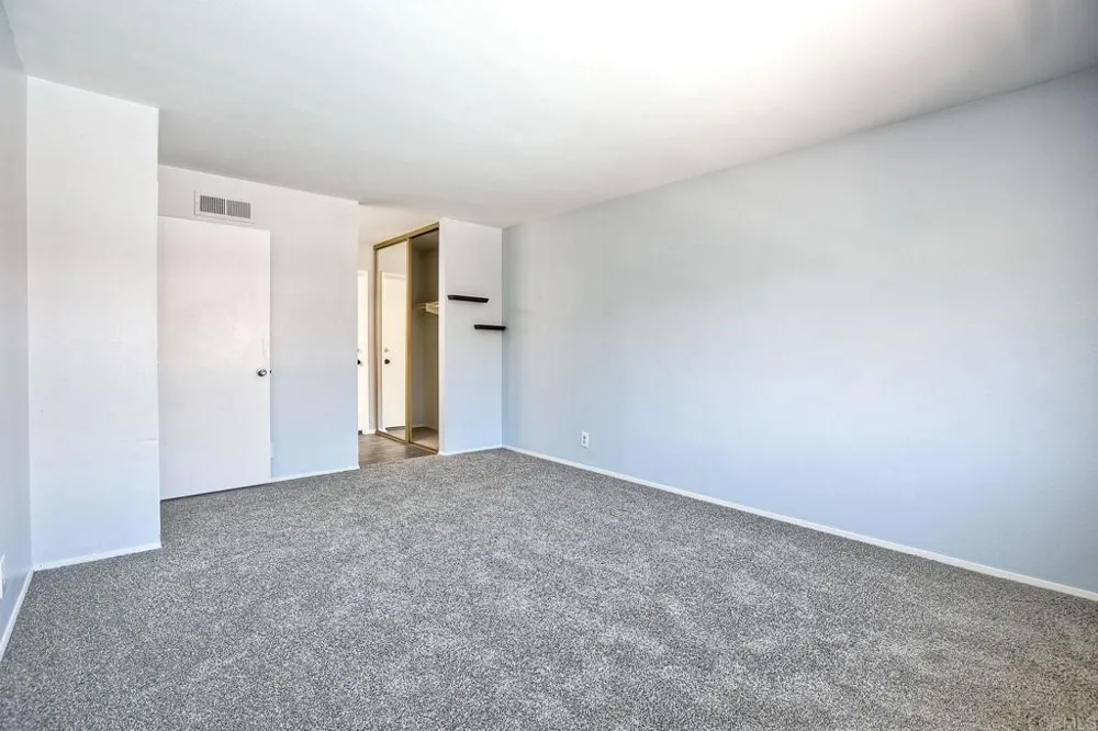 10350 Caminito Cuervo #111 San Diego, CA 92108