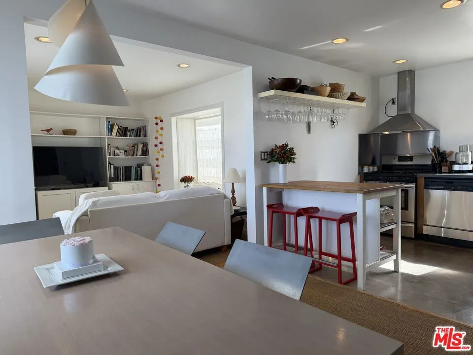 924 5th Street #10 Santa Monica, CA 90403