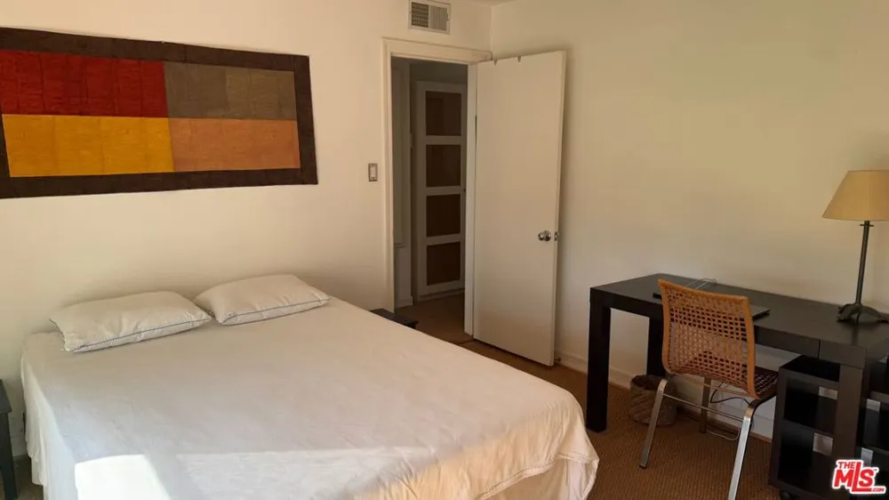 924 5th Street #10 Santa Monica, CA 90403