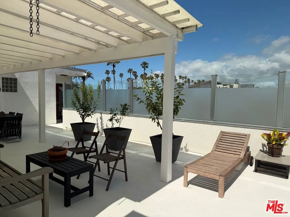 924 5th Street #10 Santa Monica, CA 90403
