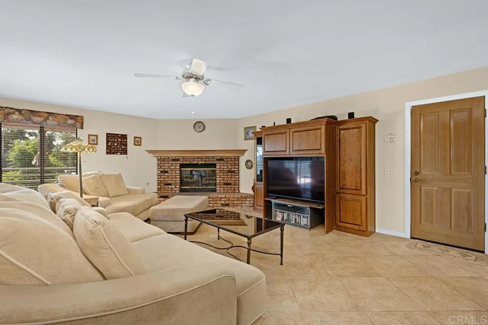 3911 Alta Vista Drive Fallbrook, CA 92028