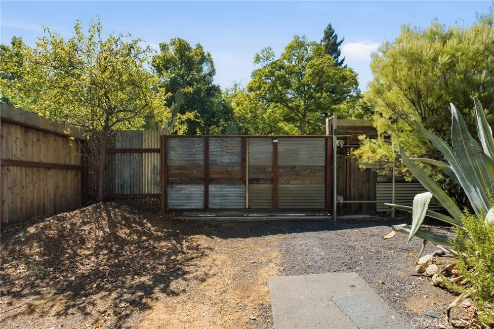 1773 E 8th Chico, CA 95928