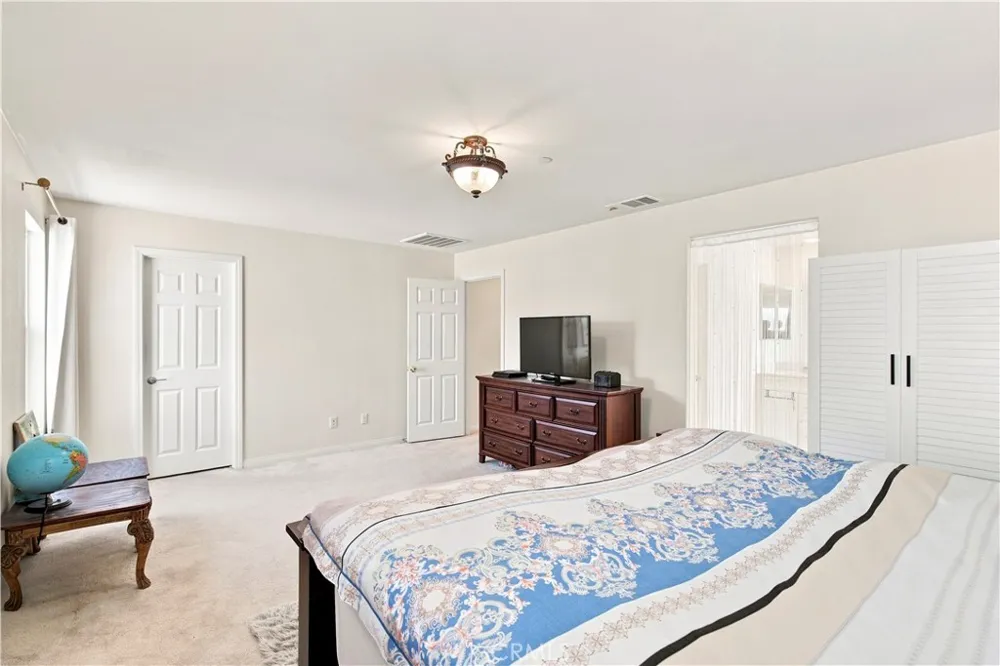 5111 S Victory Lane Ontario, CA 91762