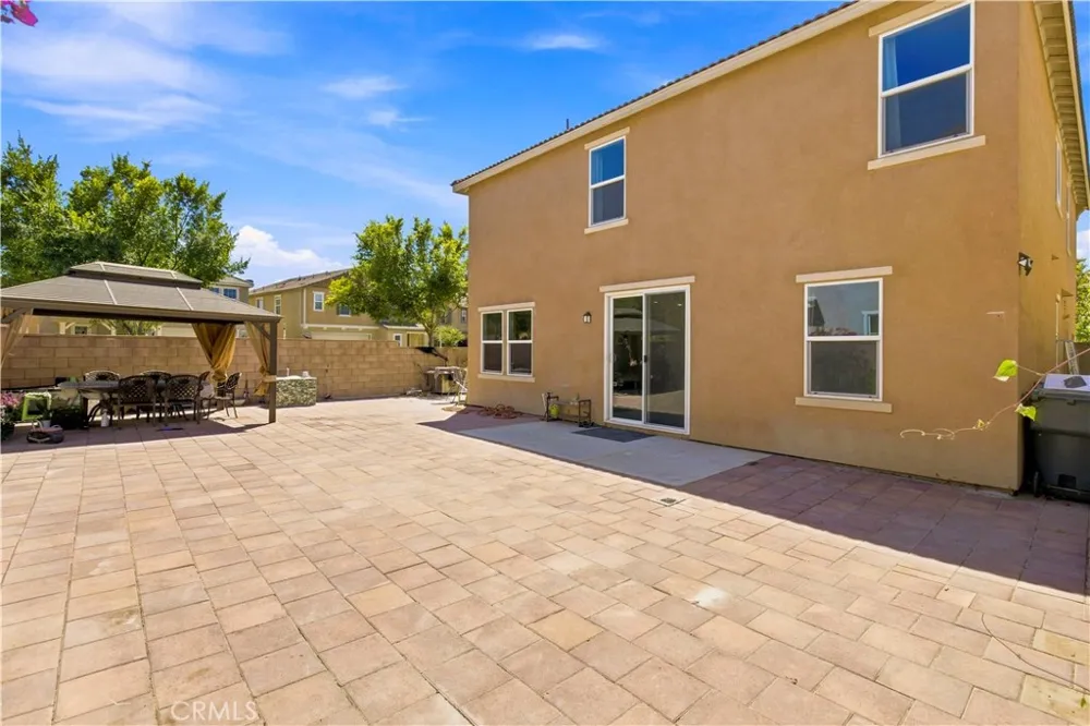 5111 S Victory Lane Ontario, CA 91762