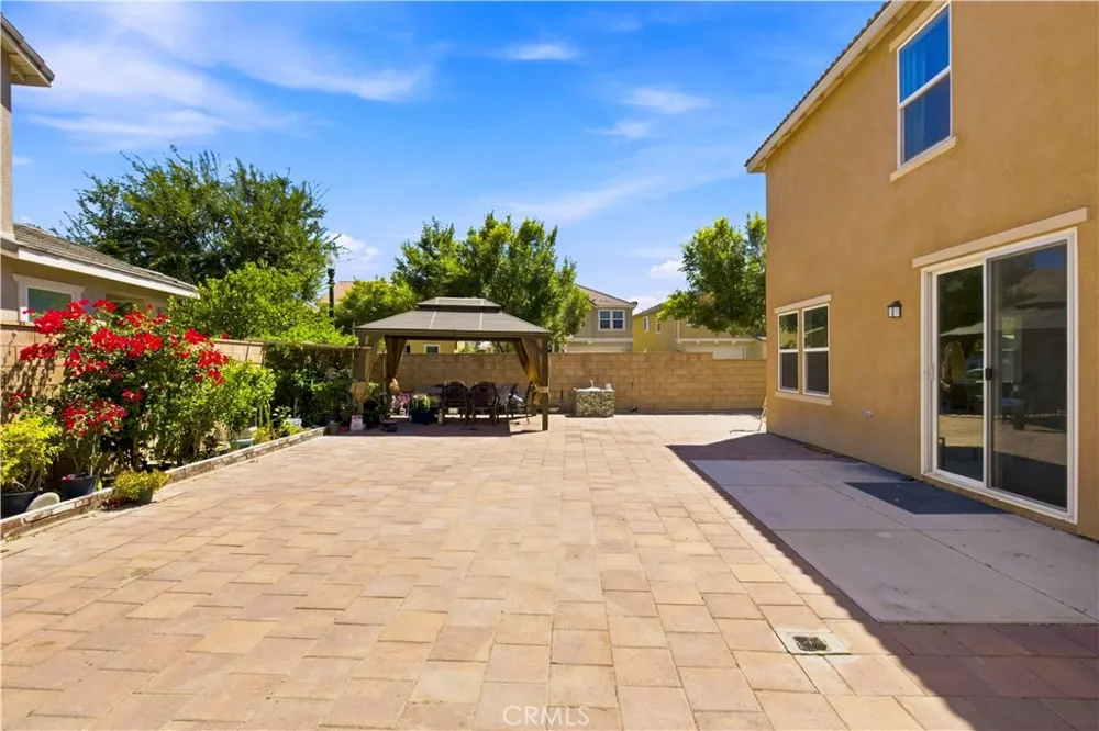 5111 S Victory Lane Ontario, CA 91762