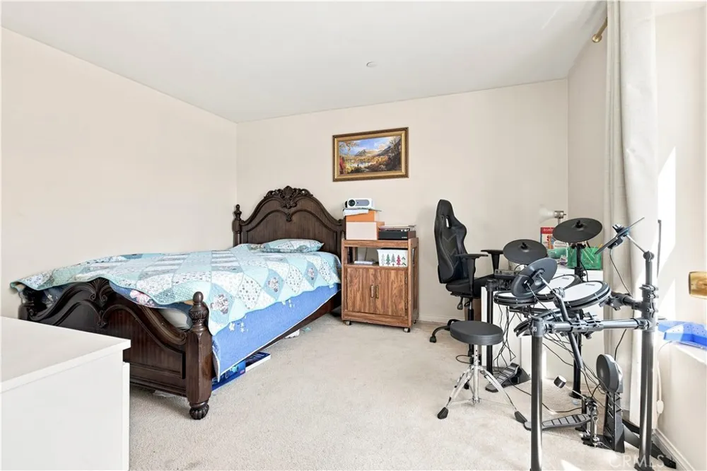 5111 S Victory Lane Ontario, CA 91762