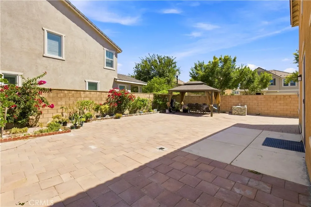 5111 S Victory Lane Ontario, CA 91762