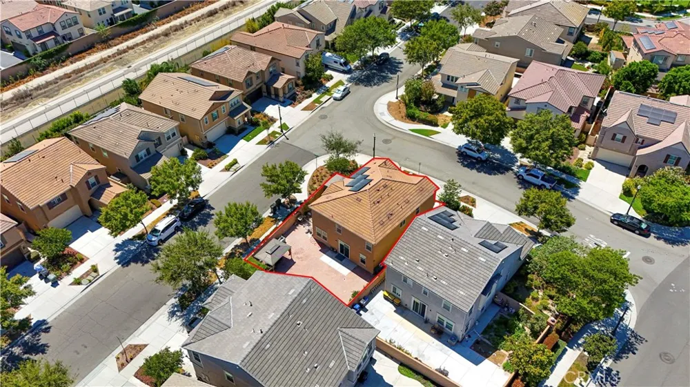 5111 S Victory Lane Ontario, CA 91762