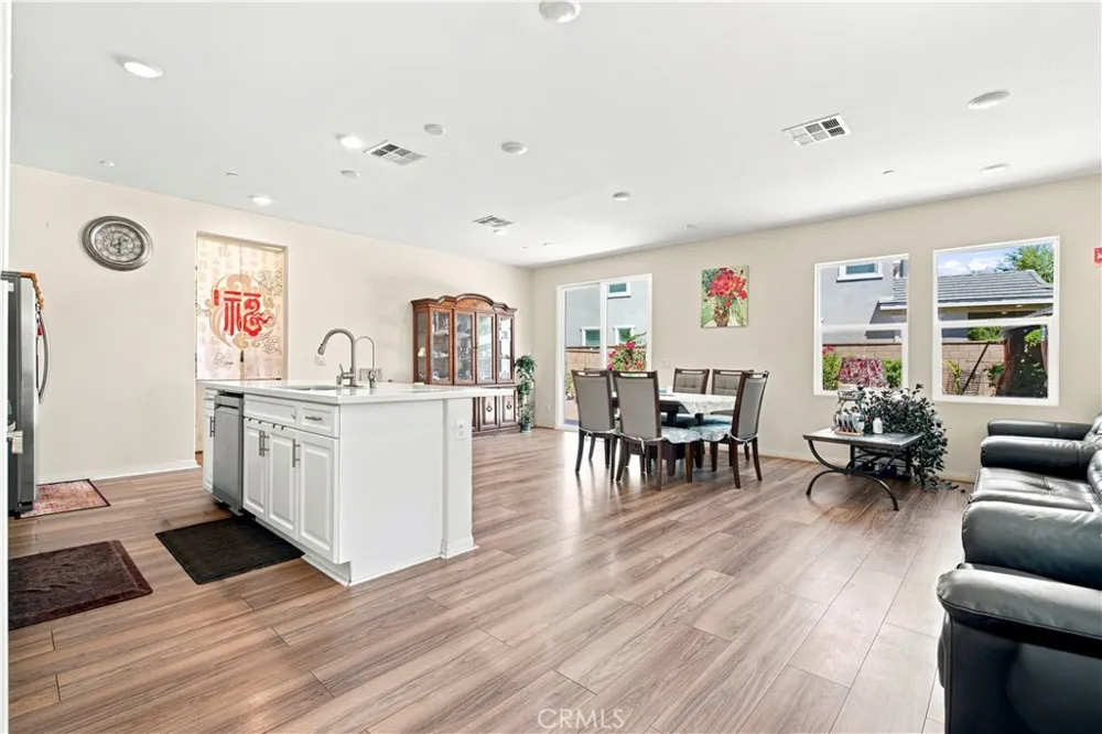5111 S Victory Lane Ontario, CA 91762