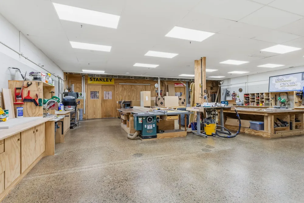 850 Maple Avenue Holland, MI 49423