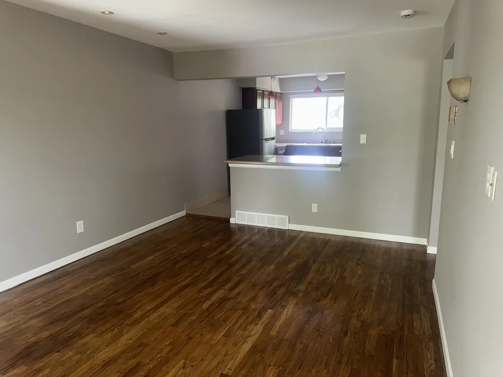 4859 Mansfield Avenue #8H Royal Oak, MI 48073