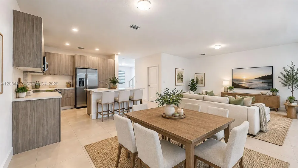 15811 SW 136th Ter Miami, FL 33196