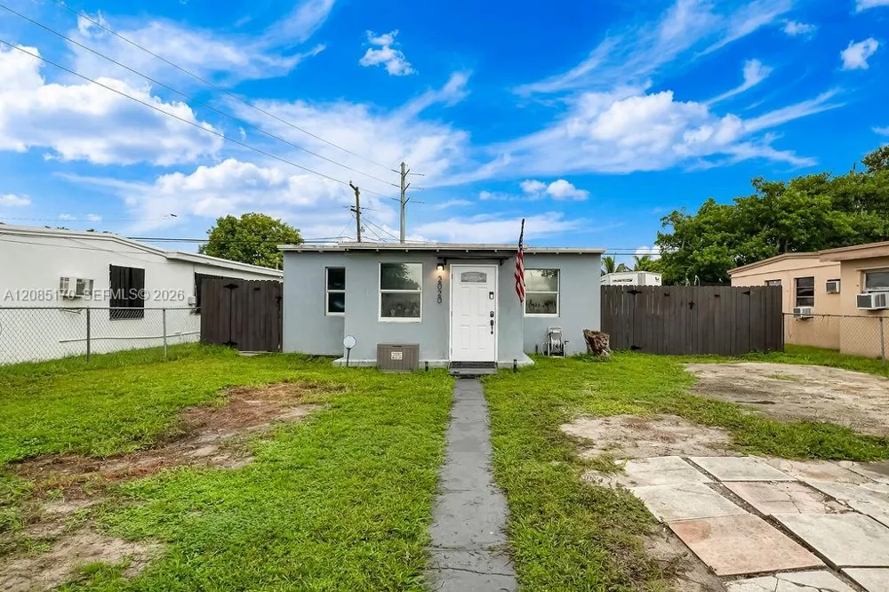 2020 Rutland St Opa-Locka, FL 33054