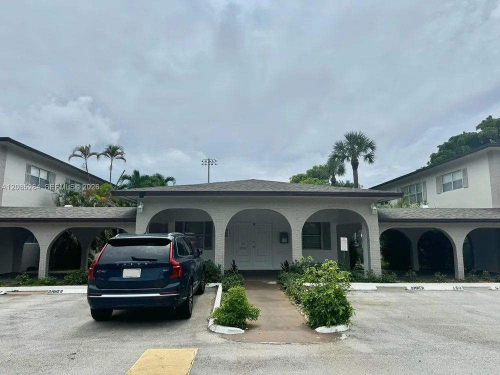 540 SE 2nd Ave #J3 Deerfield Beach, FL 33441