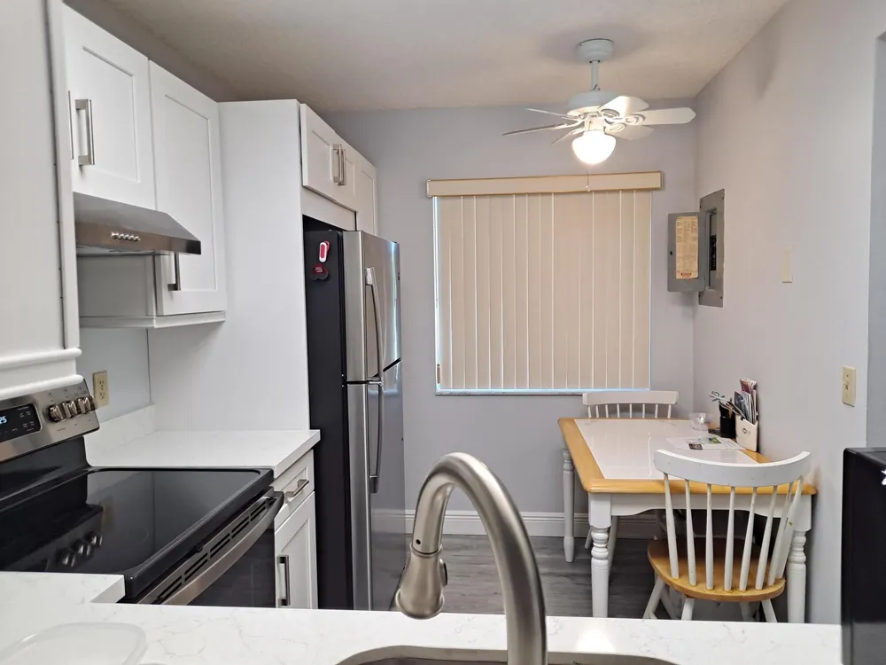 6795 Huntington 405 Lane #405 Delray Beach, FL 33446