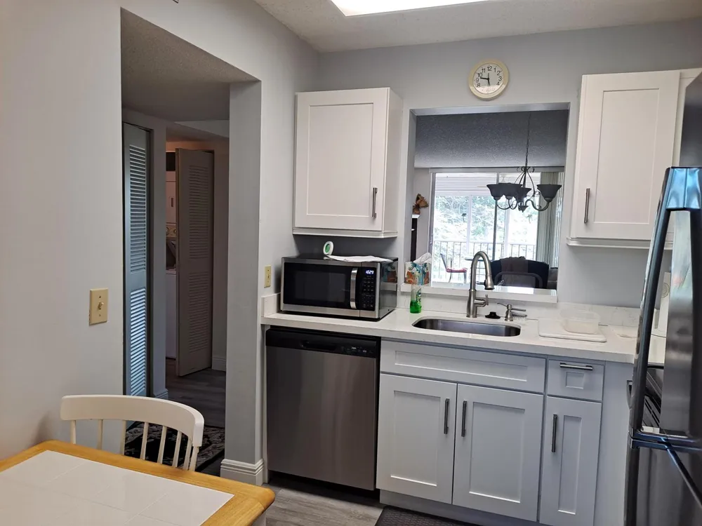 6795 Huntington 405 Lane #405 Delray Beach, FL 33446