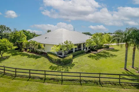 19005 SW GREY FOX TRAIL