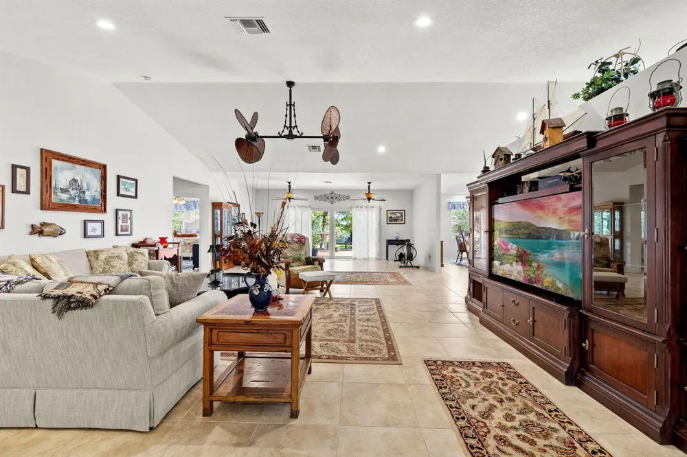 19005 SW GREY FOX TRAIL 
