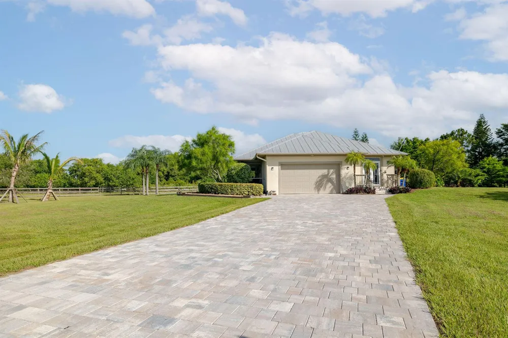 19005 SW GREY FOX TRAIL 