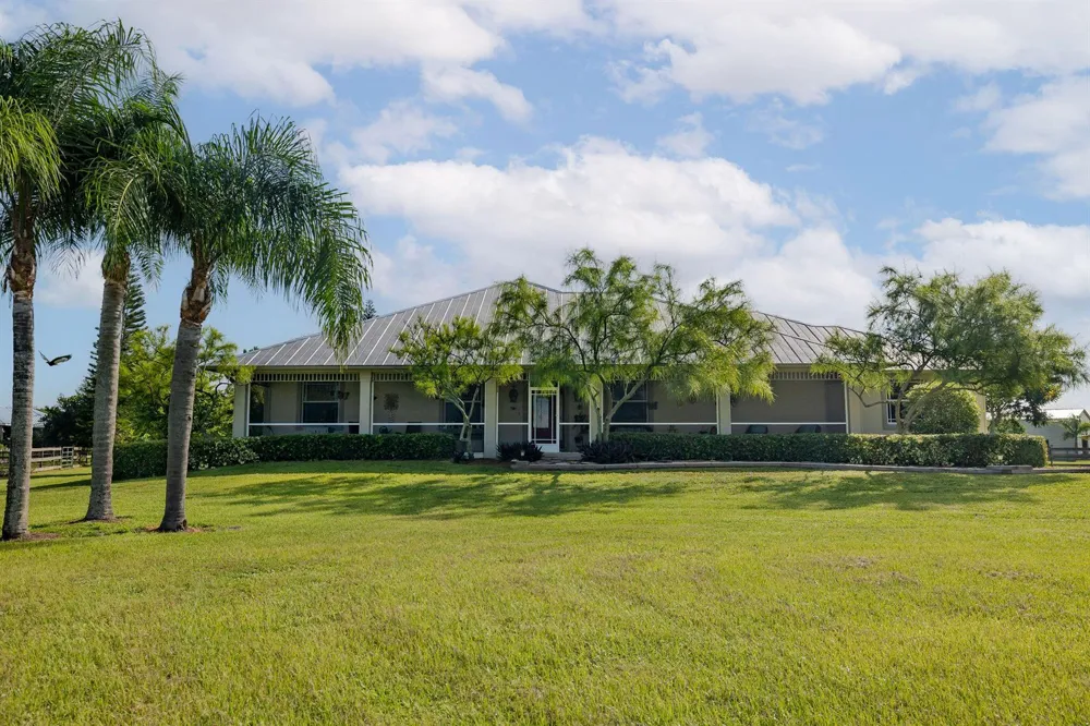 19005 SW GREY FOX TRAIL 