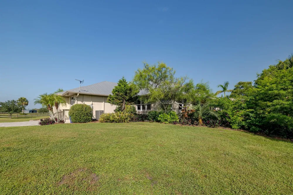 19005 SW GREY FOX TRAIL 