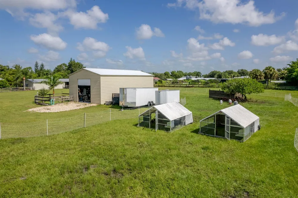 19005 SW GREY FOX TRAIL 