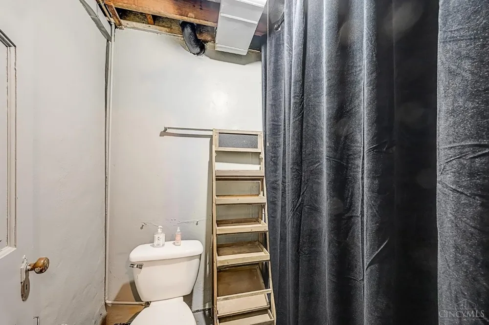 3333 Meyer Place Cincinnati, OH 45211