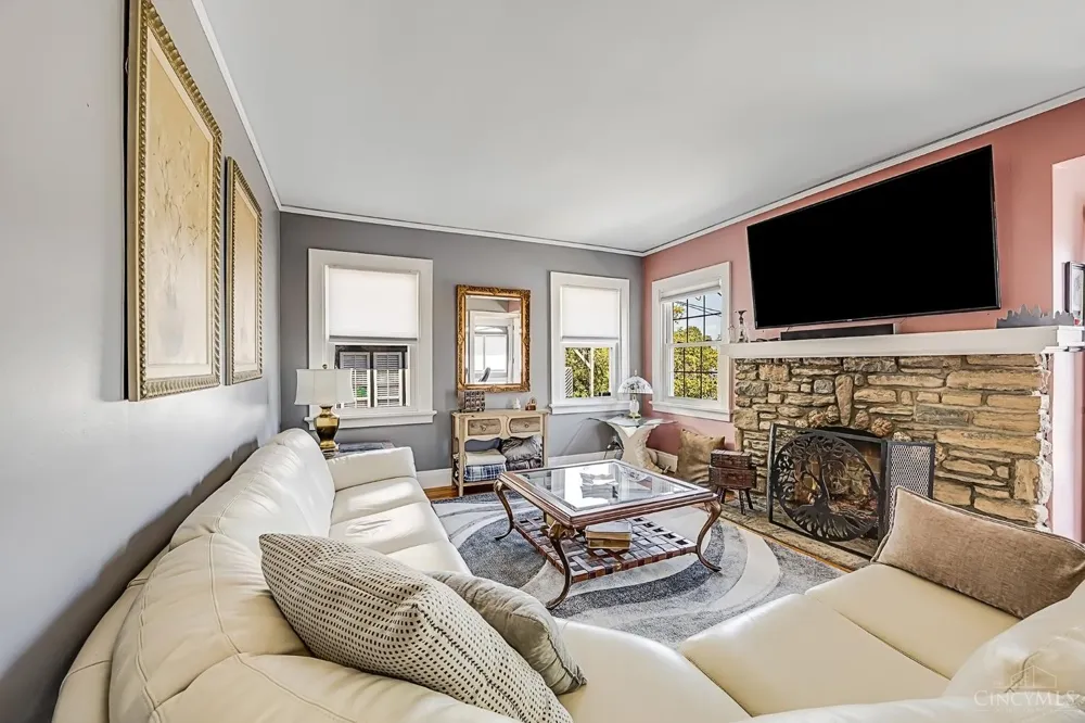 3333 Meyer Place Cincinnati, OH 45211