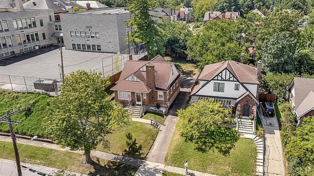 3333 Meyer Place Cincinnati, OH 45211